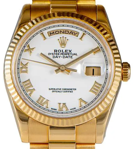 Rolex Day-Date 36 118238 36mm Yellow gold White