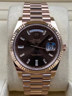 Rolex Day-Date 40 228235 Everose gold Brown