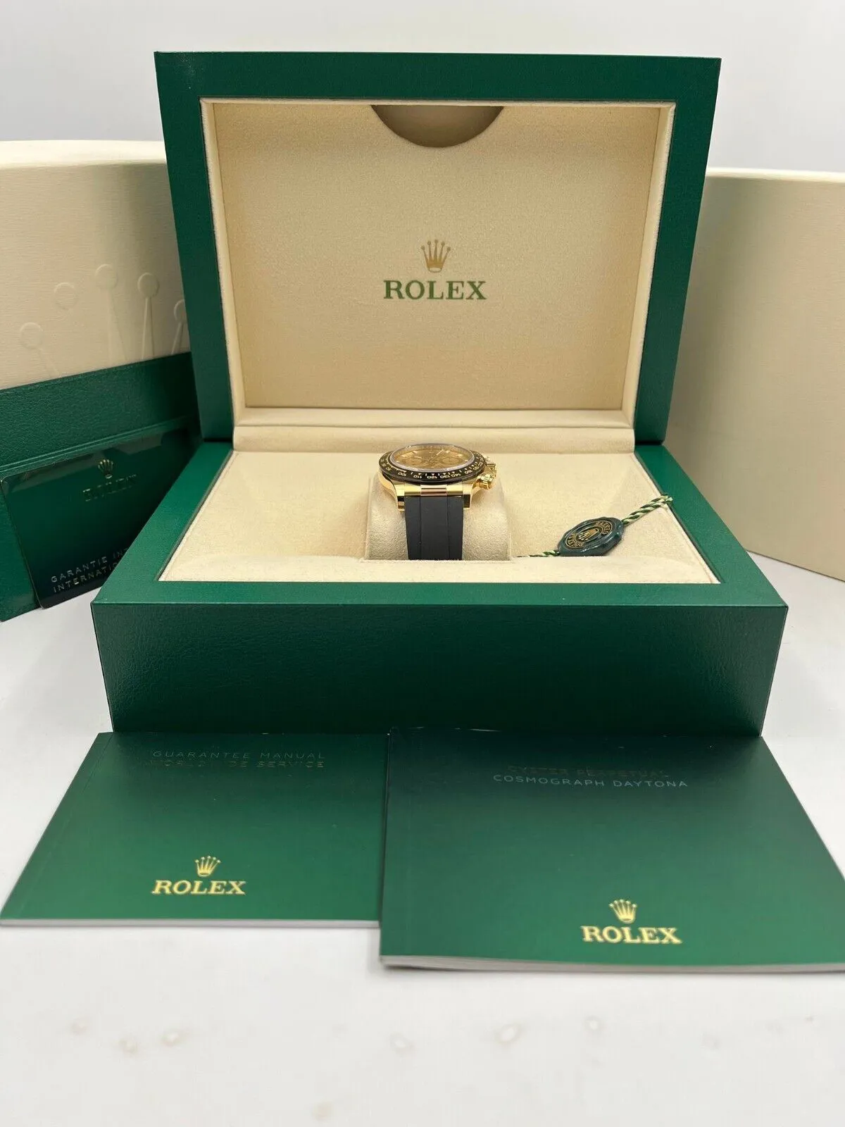 Rolex Daytona 116518LN 40mm Yellow gold Champagne 2