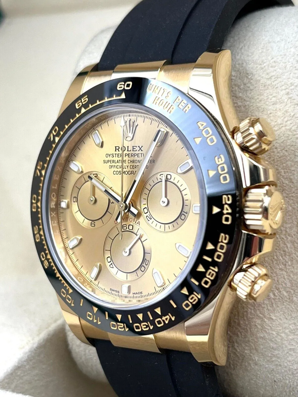 Rolex Daytona 116518LN 40mm Yellow gold Champagne 3