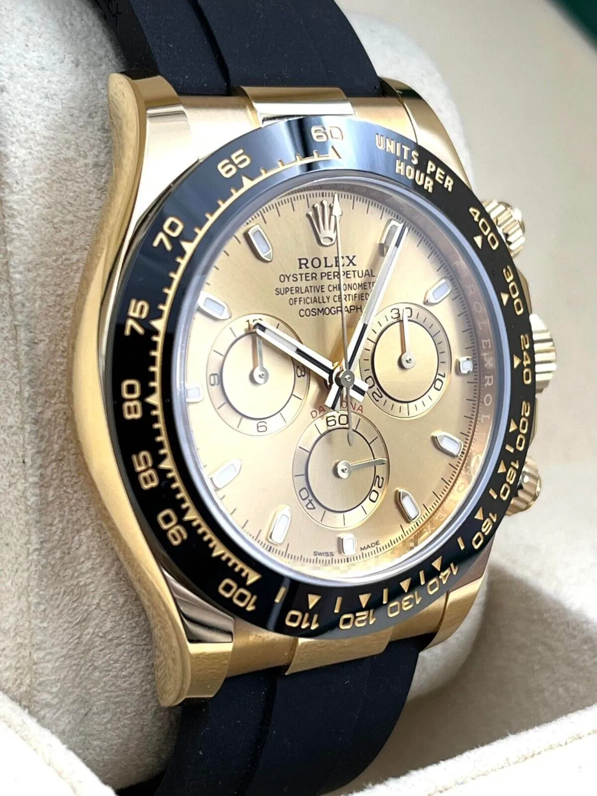 Rolex Daytona 116518LN 40mm Yellow gold Champagne 4