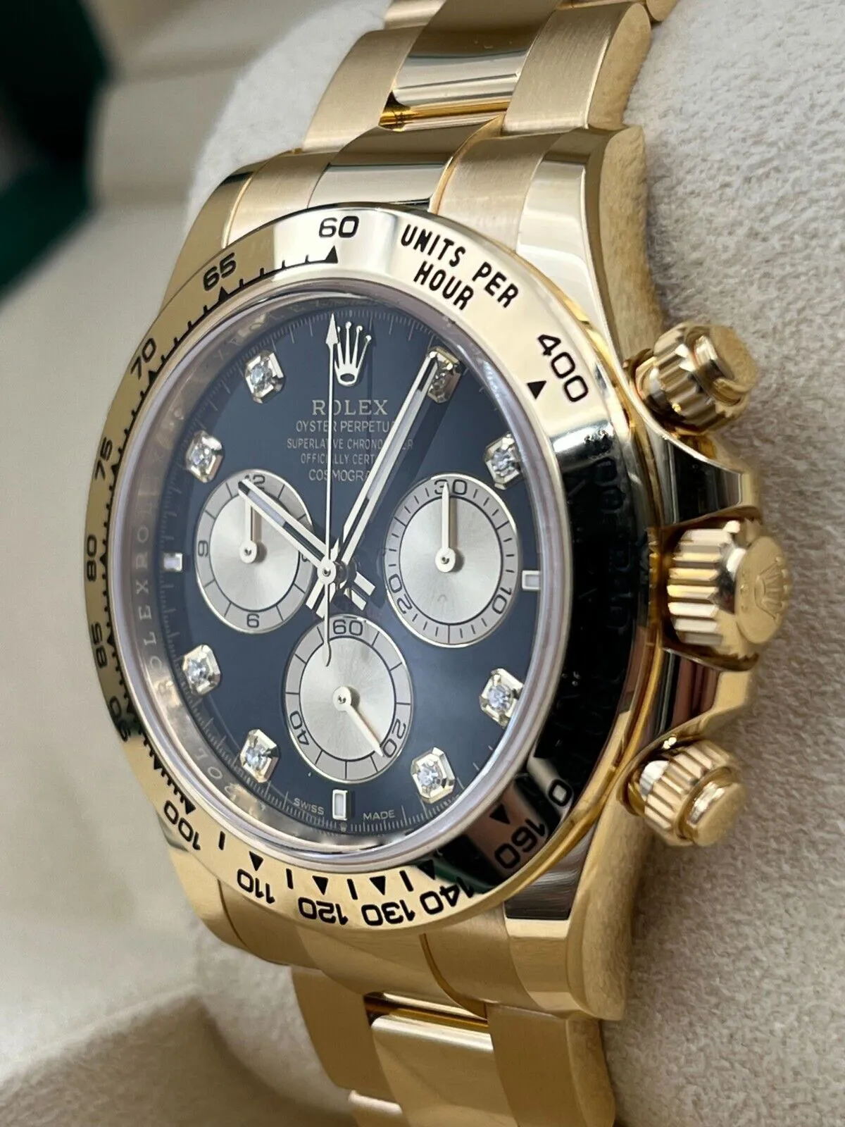 Rolex Daytona 126508 40mm Yellow gold Black 3