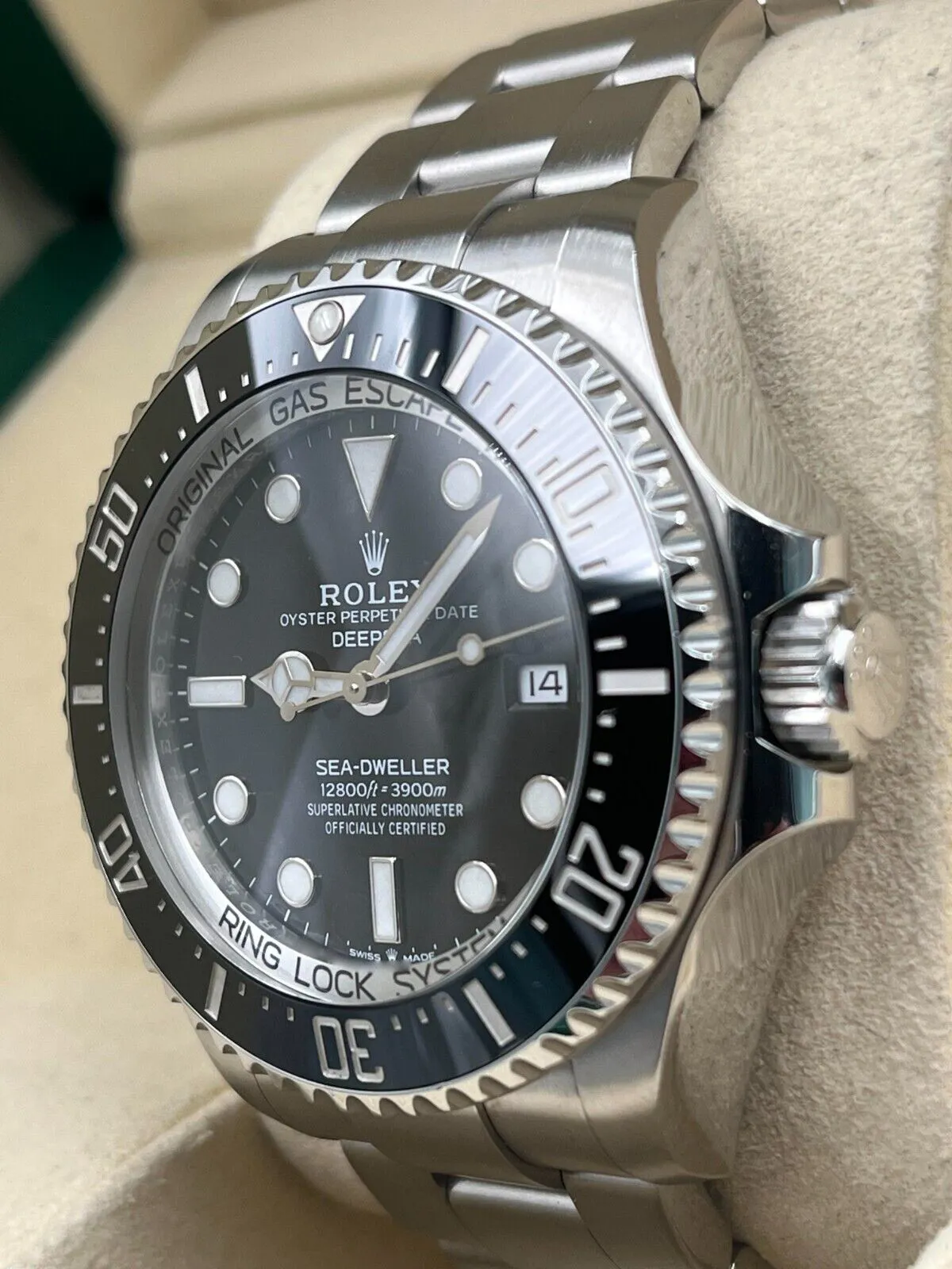 Rolex Sea-Dweller Deepsea 126660 44mm Stainless steel Black 3