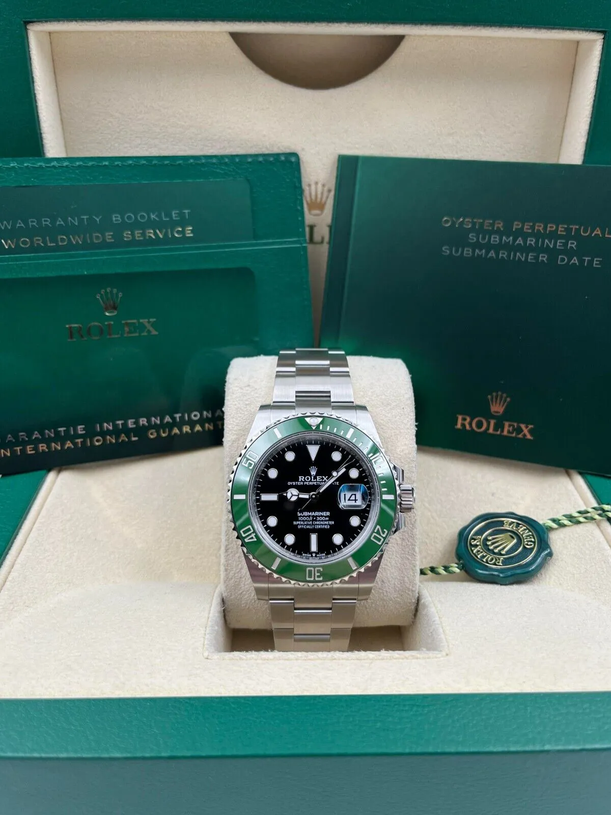 Rolex Submariner 126610LV 41mm Stainless steel Black 1