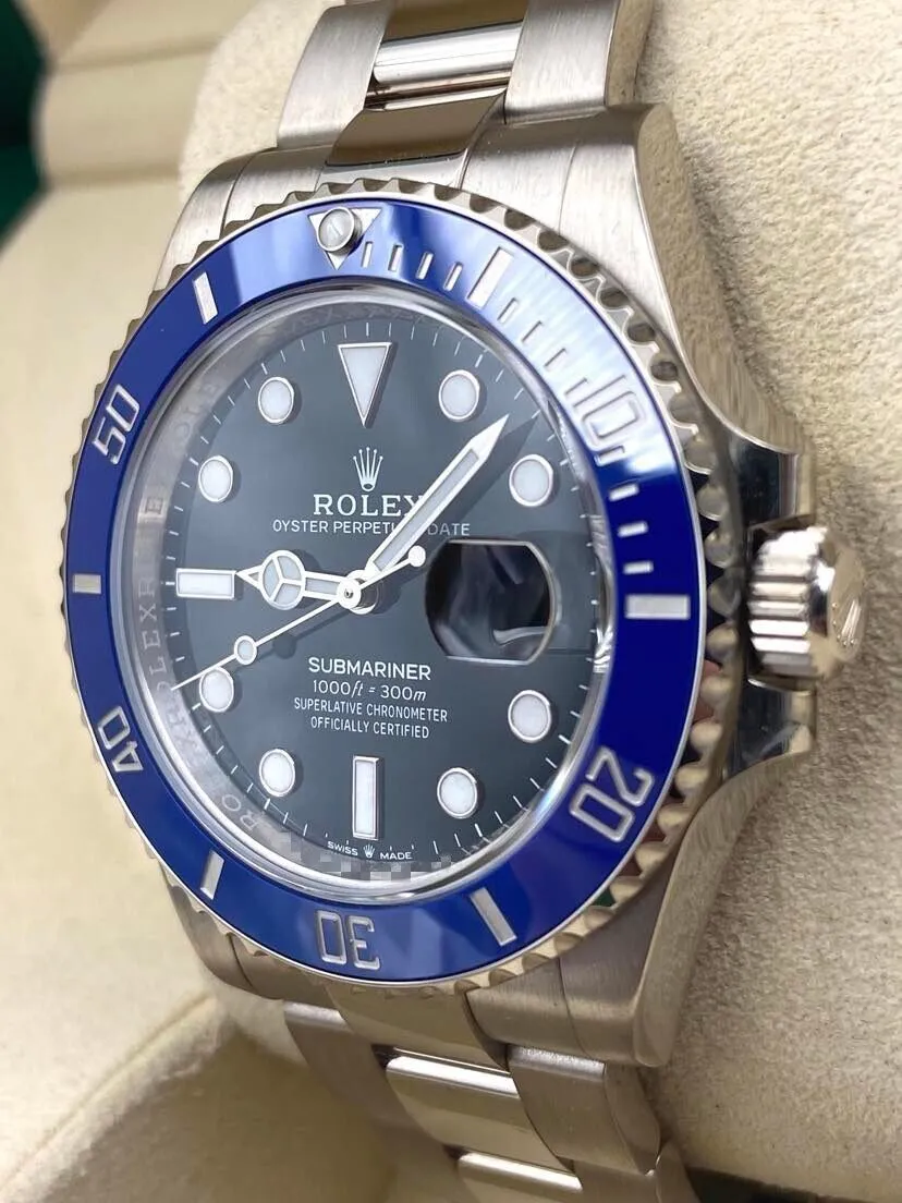 Rolex Submariner 126619LB 41mm White gold Black 4