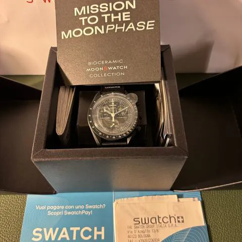 Swatch Moonswatch SO33B700 42mm Ceramic Black 1