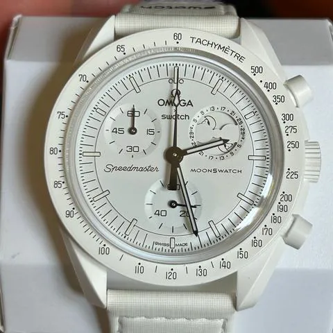 Swatch Moonswatch SO33W700 42mm Ceramic White 10