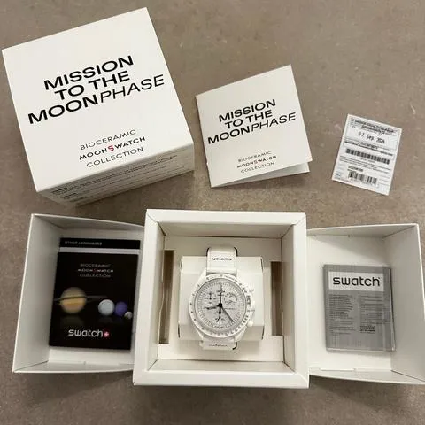 Swatch Moonswatch SO33W700 42mm Ceramic White