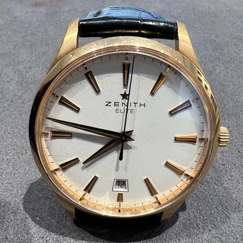 Zenith Captain Central Second 18.2020.670/11.C498 40mm Rose gold White 1