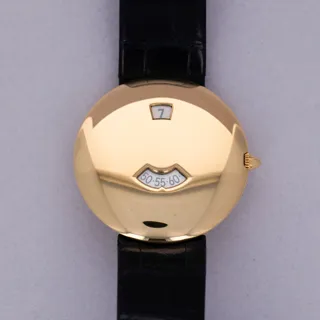 Chaumet Jump Hour 18k yellow gold Golden