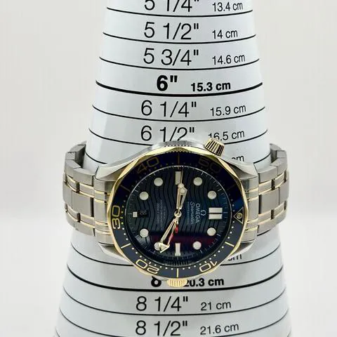 Omega Seamaster Diver 300M 210.20.42.20.03.001 42mm Yellow gold and Stainless steel Blue 6