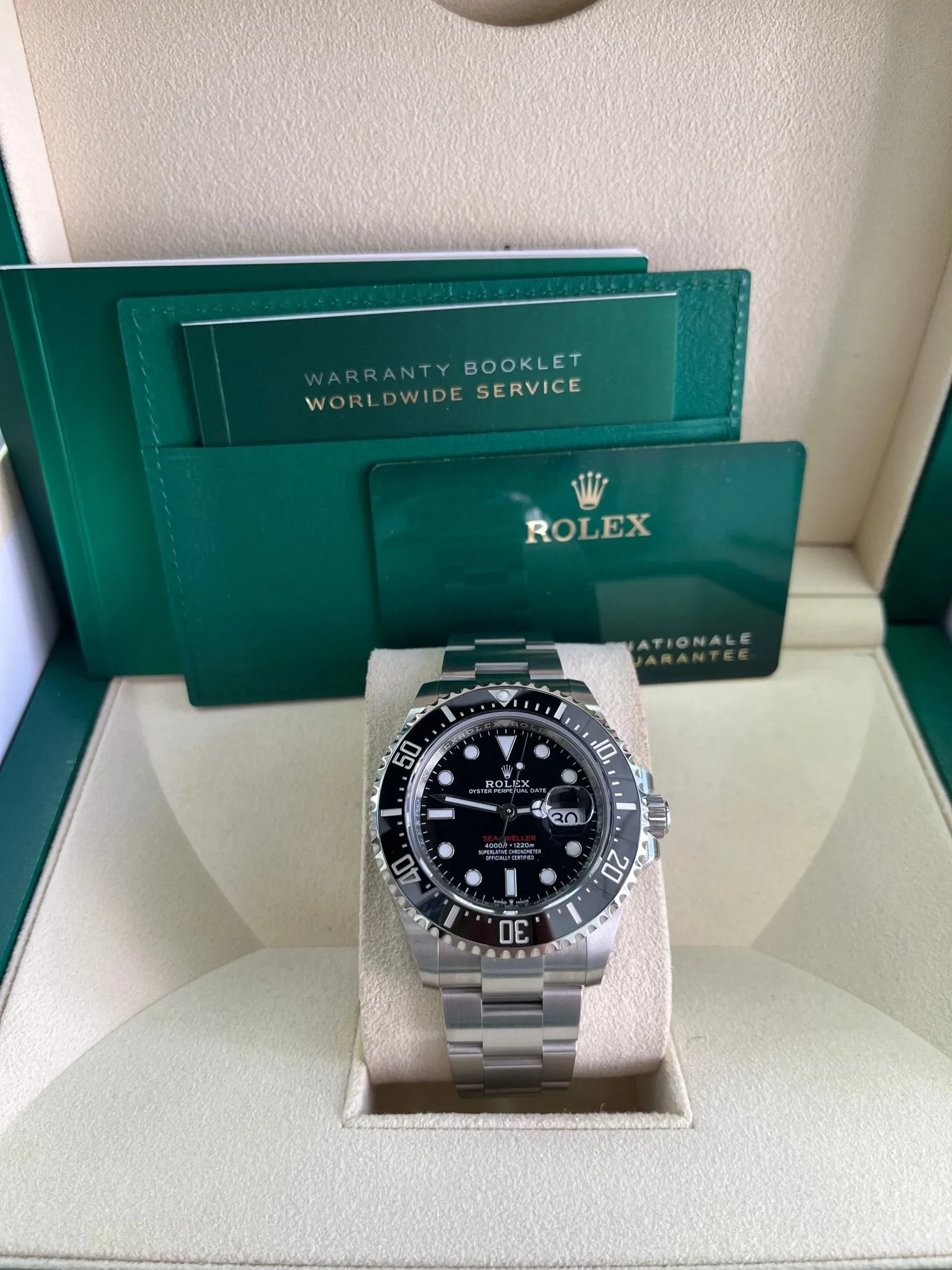 Rolex Sea-Dweller 126600 43mm Stainless steel Black 2