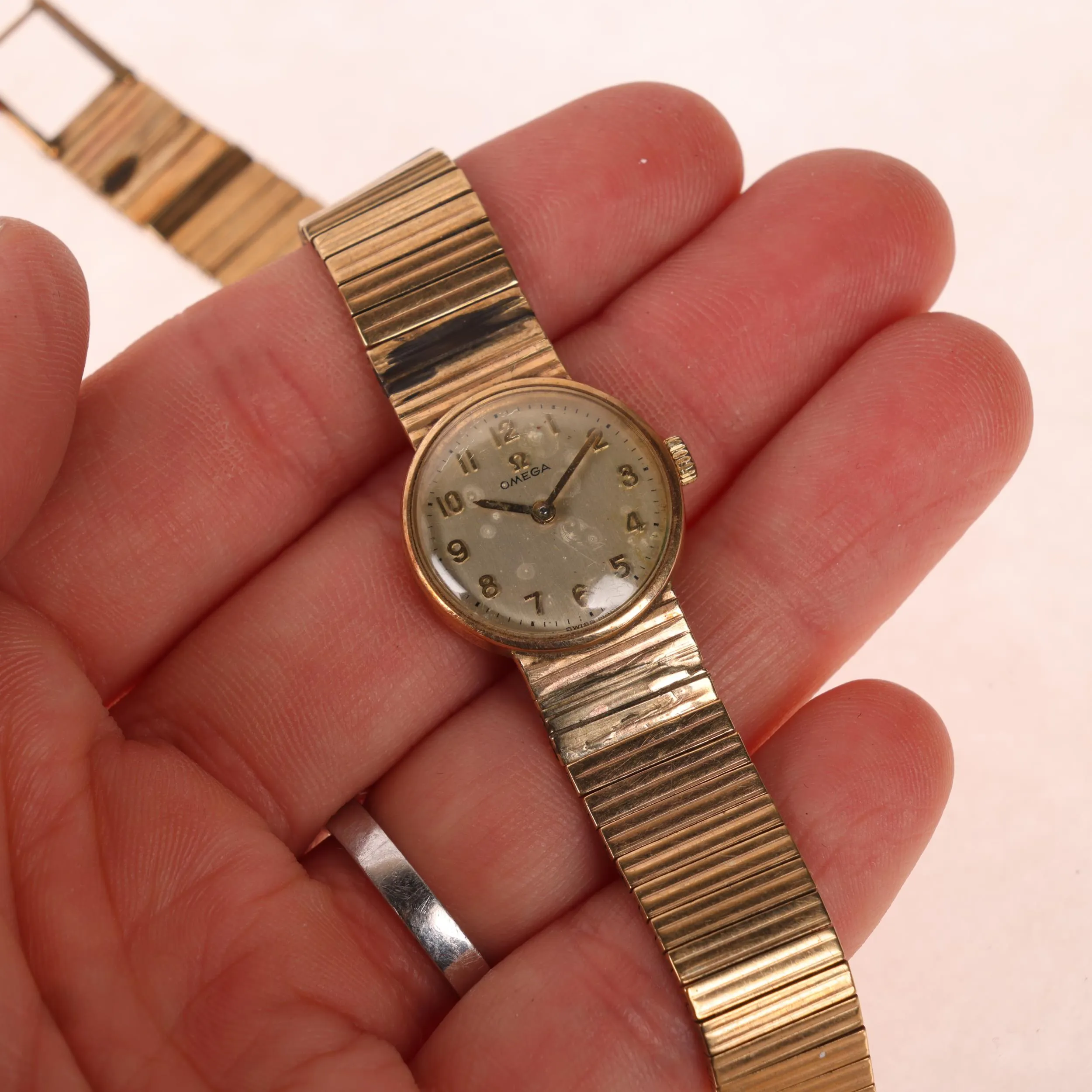 Omega 19mm 9ct Gold Silvered 4