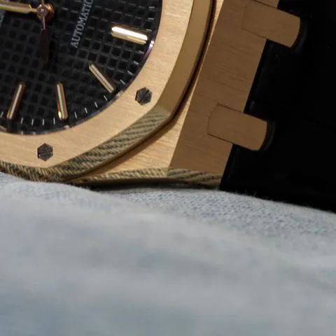 Audemars Piguet Royal Oak 15300OR.OO.D002CR.01 39mm Rose gold Black 3