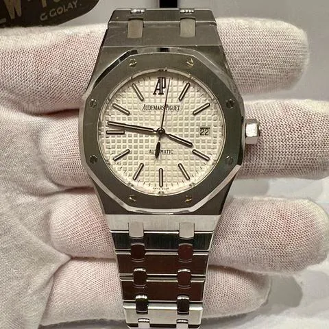 Audemars Piguet Royal Oak 15300ST.OO.1220ST.01 39mm Stainless steel Silver