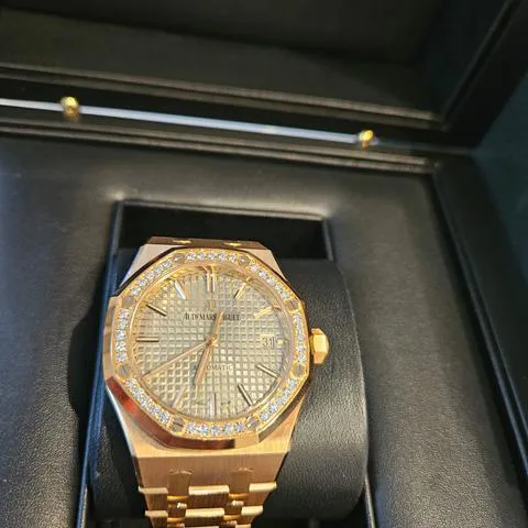 Audemars Piguet Royal Oak 15451OR.ZZ.1256OR.01 37mm Yellow gold Silver