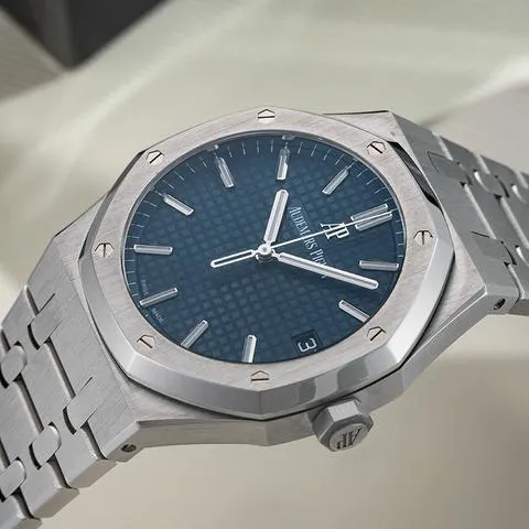 Audemars Piguet Royal Oak 15500ST.OO.1220ST.01 41mm Stainless steel Blue 2