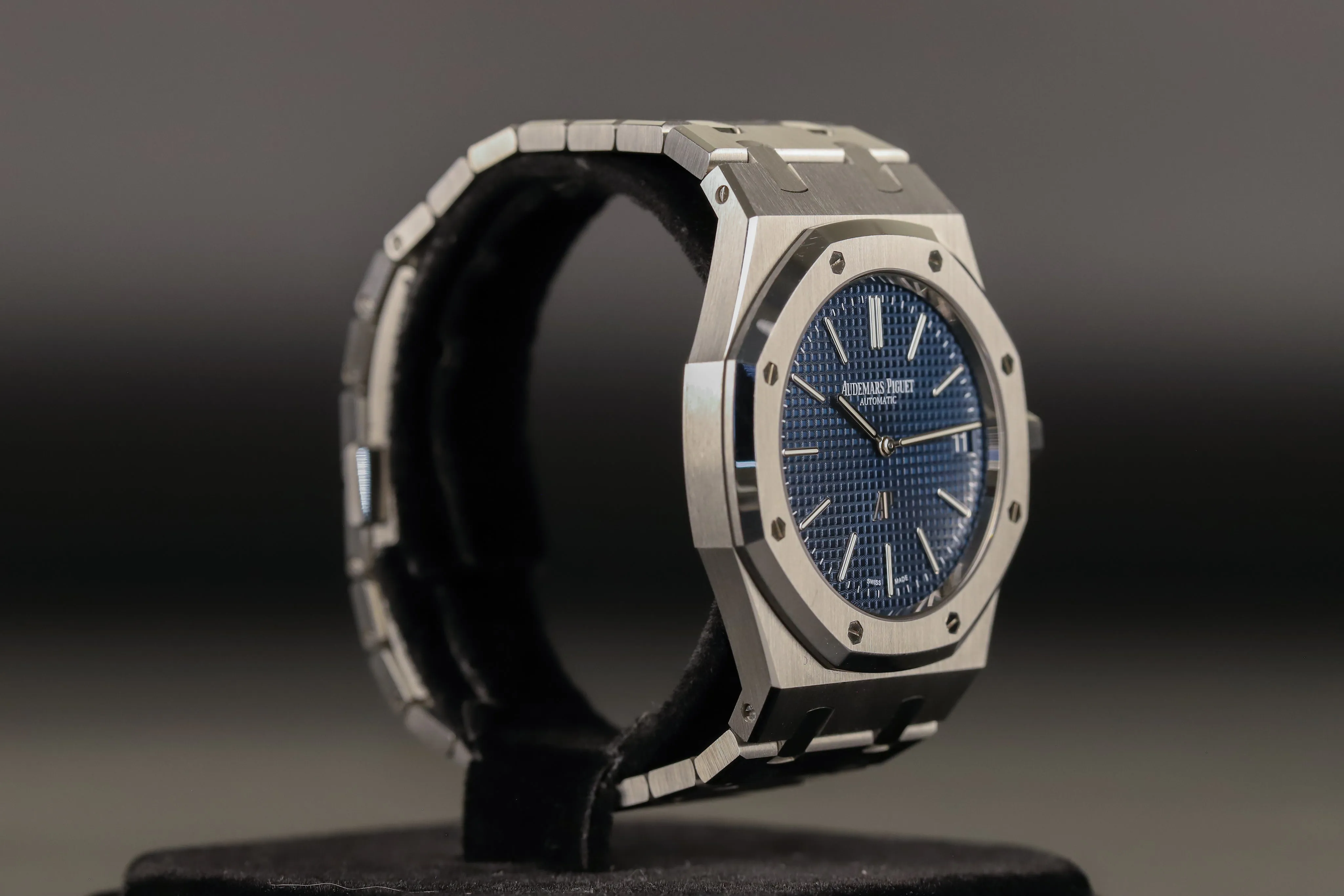 Audemars Piguet Royal Oak 16202ST 39mm Stainless steel Blue 2