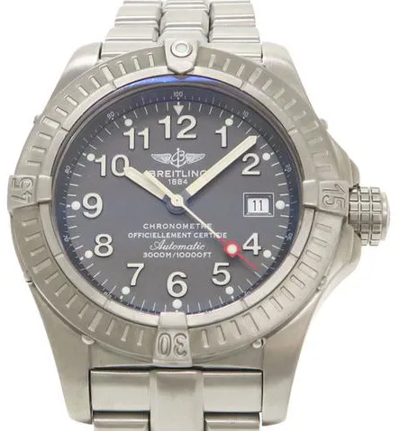 Breitling Avenger E17370 44mm Titanium Gray