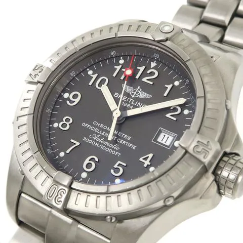 Breitling Avenger E17370 44mm Titanium Gray 5