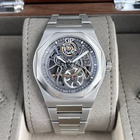 Girard-Perregaux Laureato Skeleton 81015-11-001-11A 42mm Stainless steel Skeleton