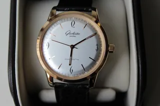 Glashütte Sixties 1-39-52-01-01-04 39mm Rose gold Silver