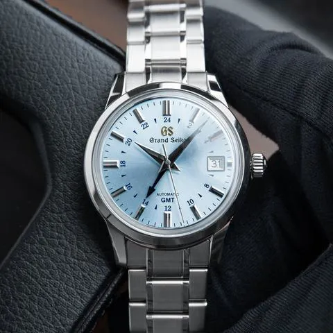 Grand Seiko Elegance SBGM253 39.5mm Stainless steel Blue