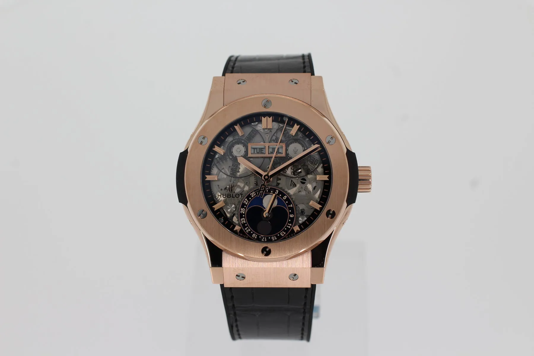 Hublot Classic 547.OX.0180.LR 42mm Yellow gold Transparent