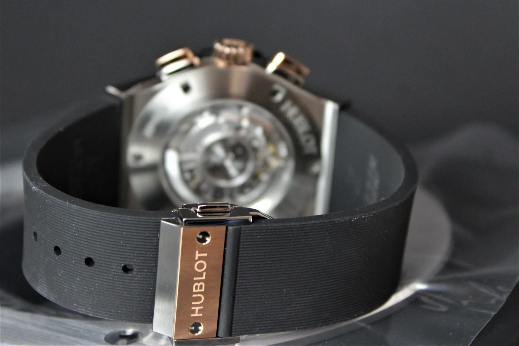 Hublot Classic Fusion 521.NO.1181.RX 45mm Titan Black 2