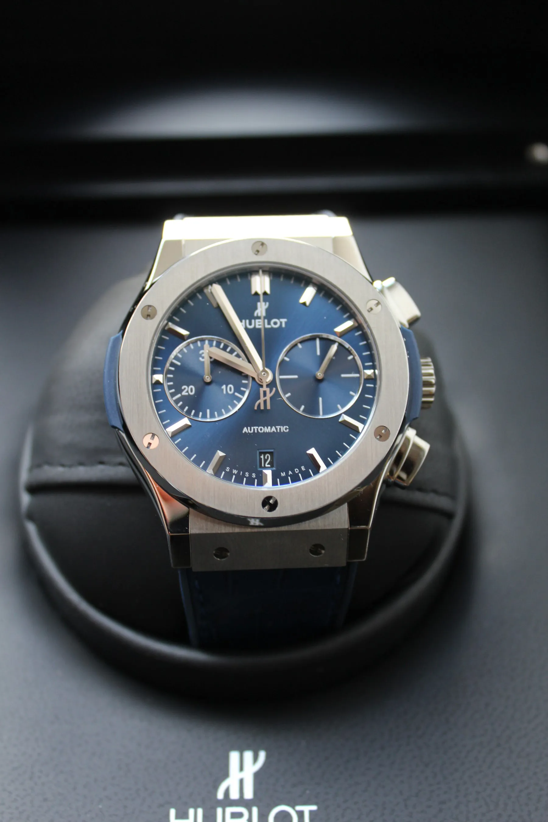 Hublot Classic Fusion 521.NX.7170.LR 45mm Titan Blue