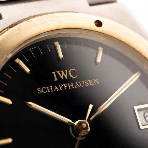 IWC Ingenieur 3508 34mm Yellow gold Black 2