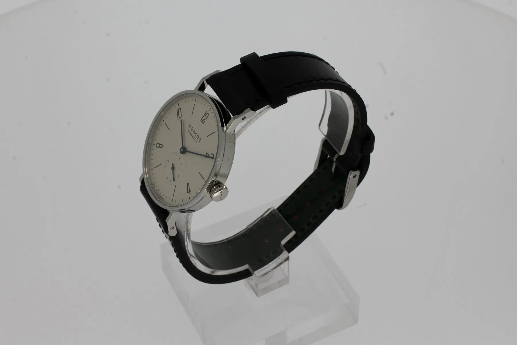 NOMOS Tangente 139 35mm Stahl galvanized, white silver plated 1