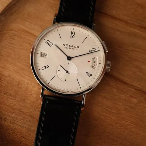 NOMOS Tangomat 635 40mm Stainless steel Weiß, 5