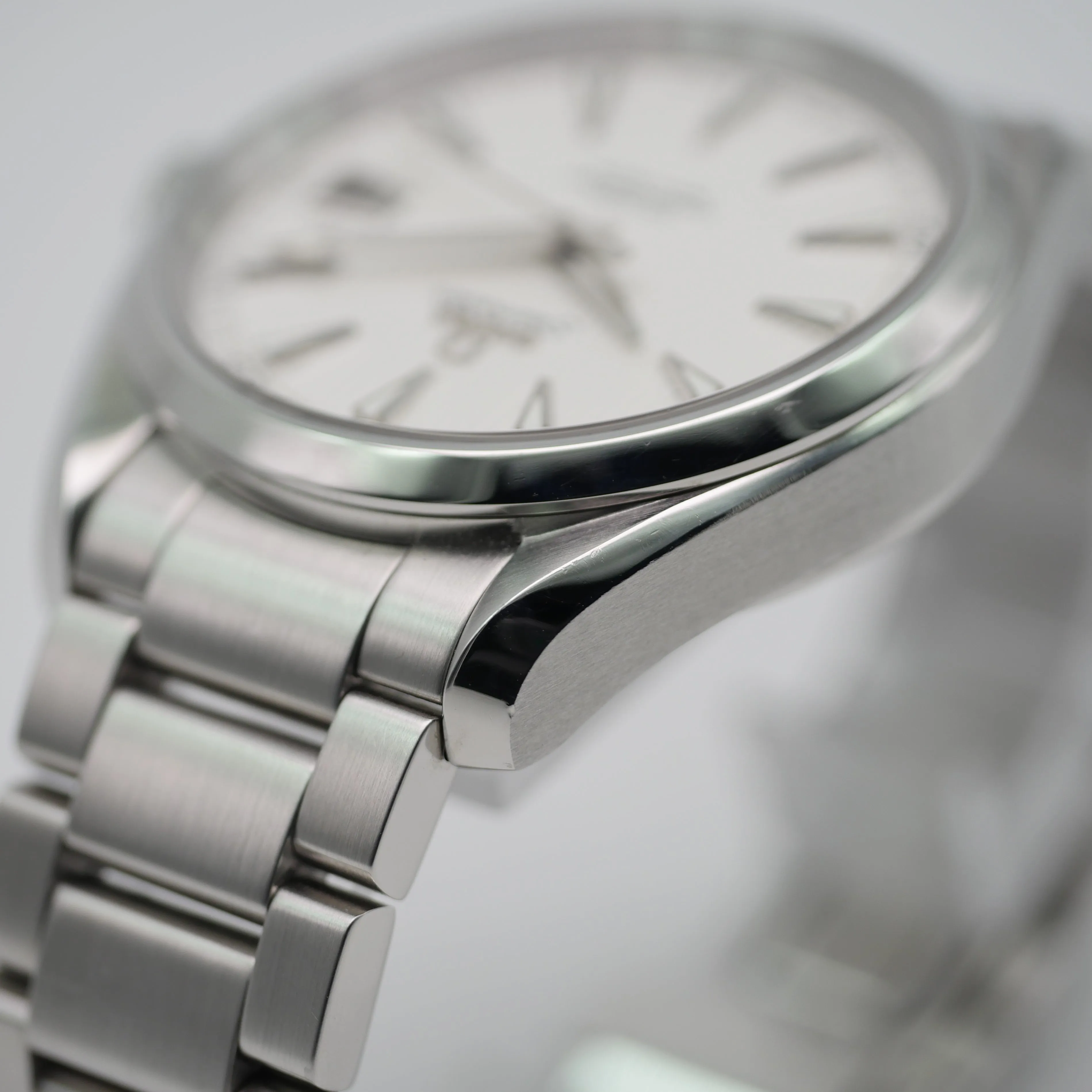 Omega Aqua Terra 231.10.42.21.02.001 Stainless steel Silver 2