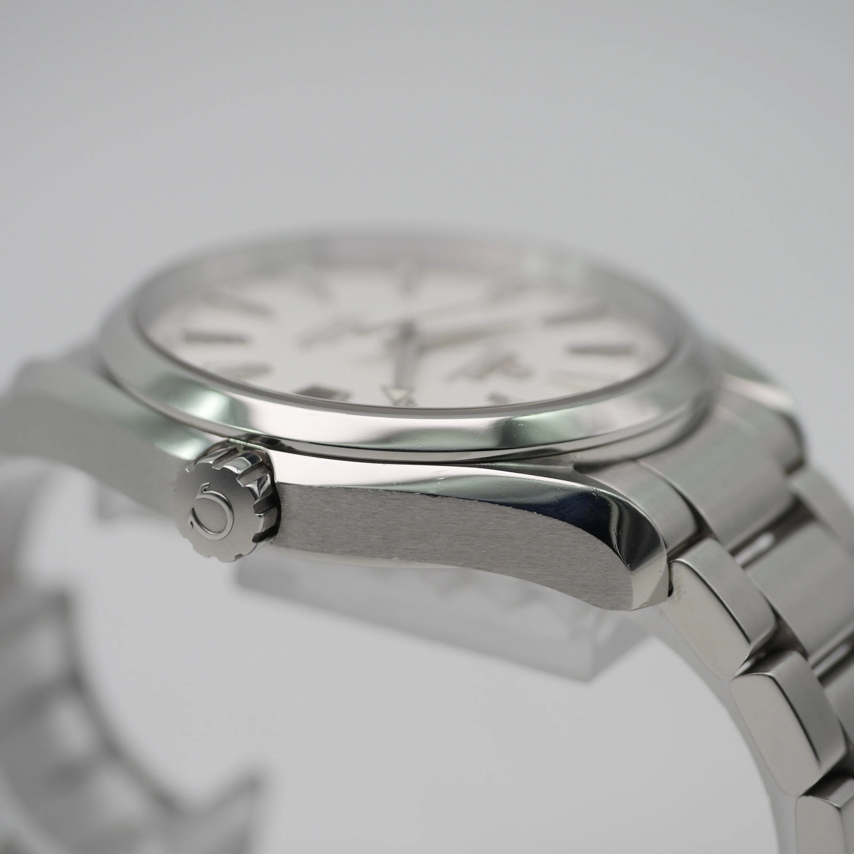 Omega Aqua Terra 231.10.42.21.02.001 Stainless steel Silver 8