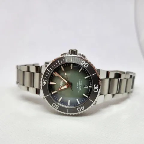 Oris Aquis 01 733 7732 4137-07 8 21 05PEB 39.5mm Green 7