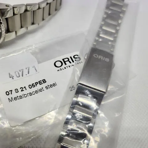 Oris Aquis 01 733 7732 4137-07 8 21 05PEB 39.5mm Green 11