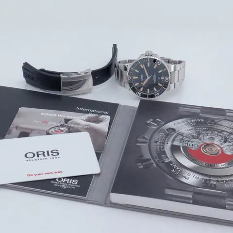 Oris Aquis Date 01 733 7730 4159-07 8 24 05PEB 43.5mm Stainless steel Black 1