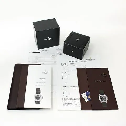 Patek Philippe Aquanaut 5064A-001 34mm Stainless steel Black 7