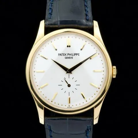 Patek Philippe Calatrava 5196j 37mm Yellow gold patina