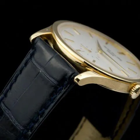 Patek Philippe Calatrava 5196j 37mm Yellow gold patina 10