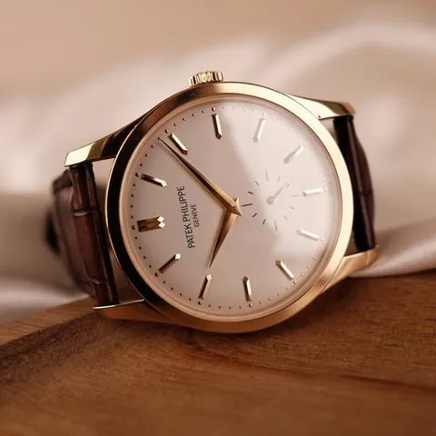 Patek Philippe Calatrava 5196j 37mm Yellow gold Weiß, 1