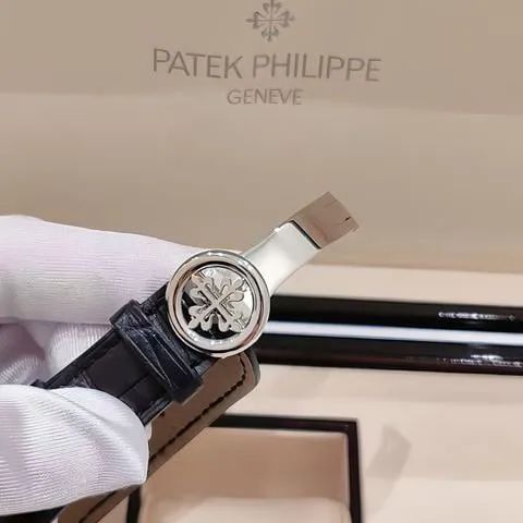 Patek Philippe Calatrava 5297G-001 38mm White gold Black 2