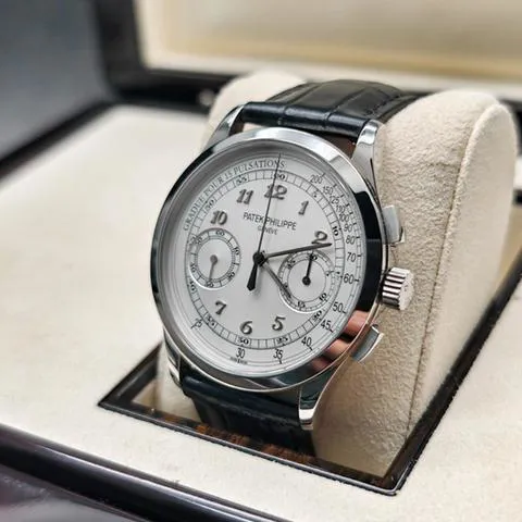 Patek Philippe Chronograph 5170G-010 39.5mm White gold Black