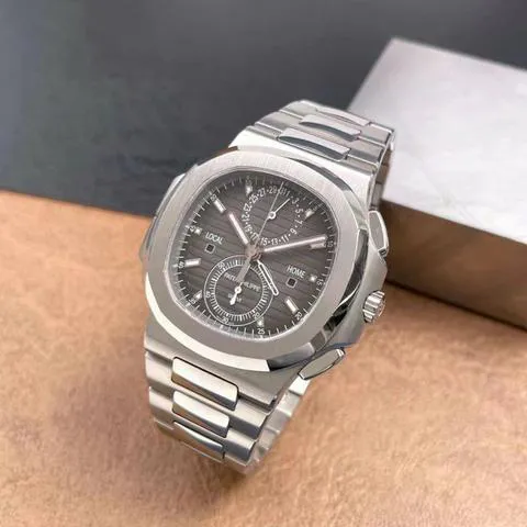 Patek Philippe Nautilus 5990/1A-001 40.5mm Stainless steel Black 2