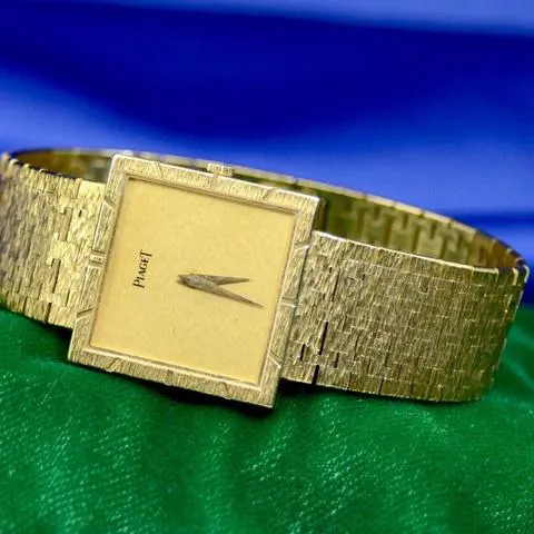 Piaget 927 A6 25mm Yellow gold Gold 4