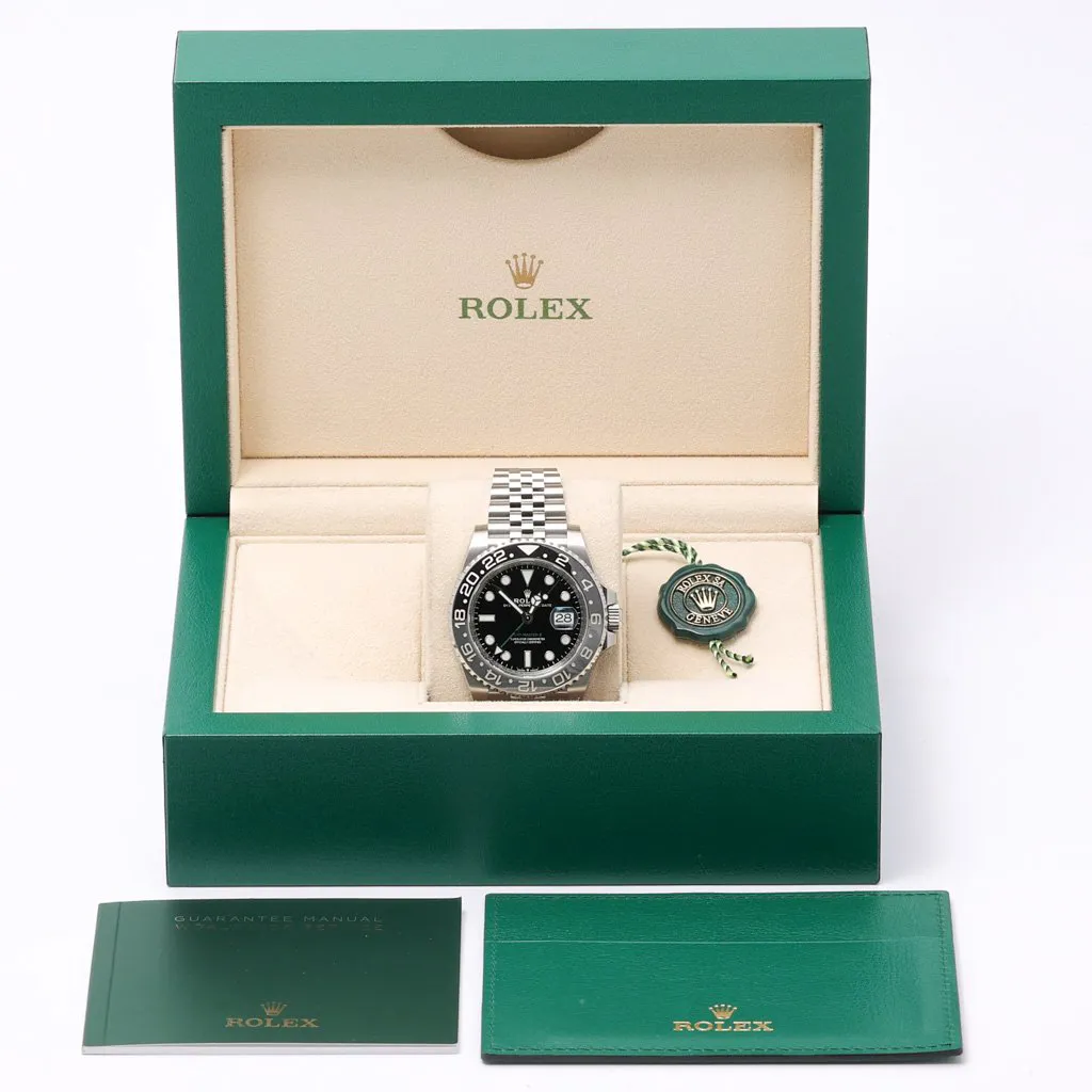 Rolex GMT-Master II 126710GRNR 40mm Oystersteel Black 1