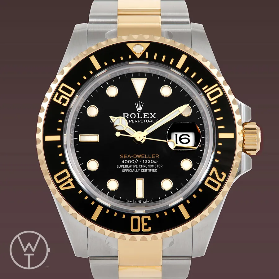 Rolex Sea-Dweller 126603 43mm Yellow gold Black