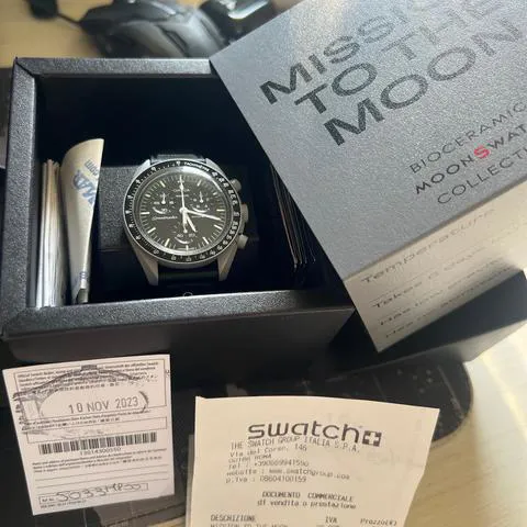 Swatch Moonswatch SO33M100 42mm Ceramic Black 1