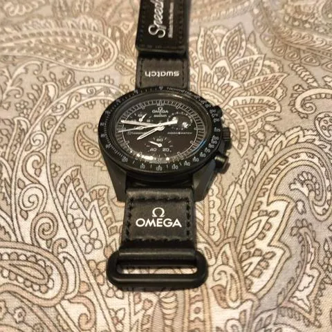 Swatch Moonswatch SO33B700 42mm Ceramic Black 1